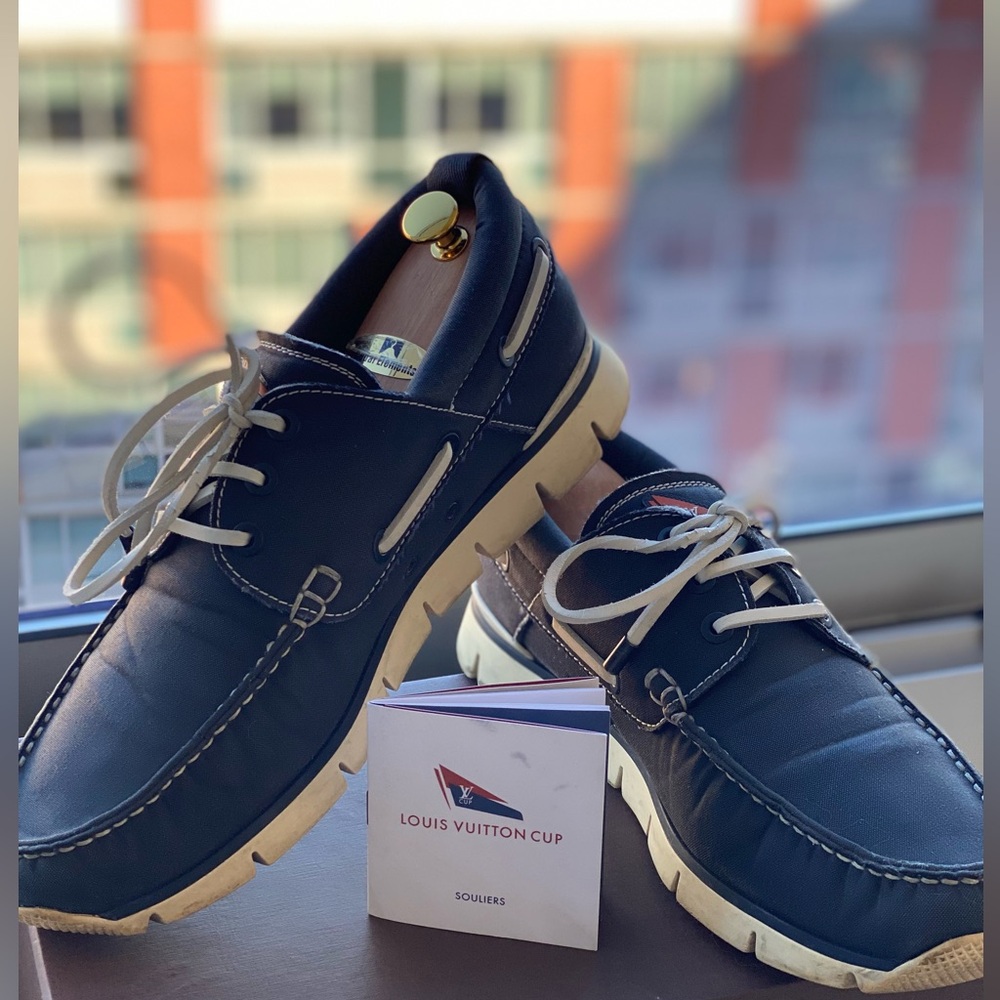 Louis Vuitton Men's Dark Blue and Cream Boat Shoes